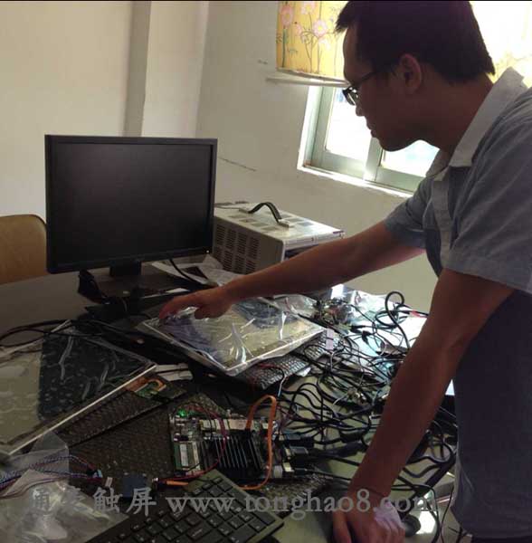 车载触摸显现屏 车载触摸显现屏