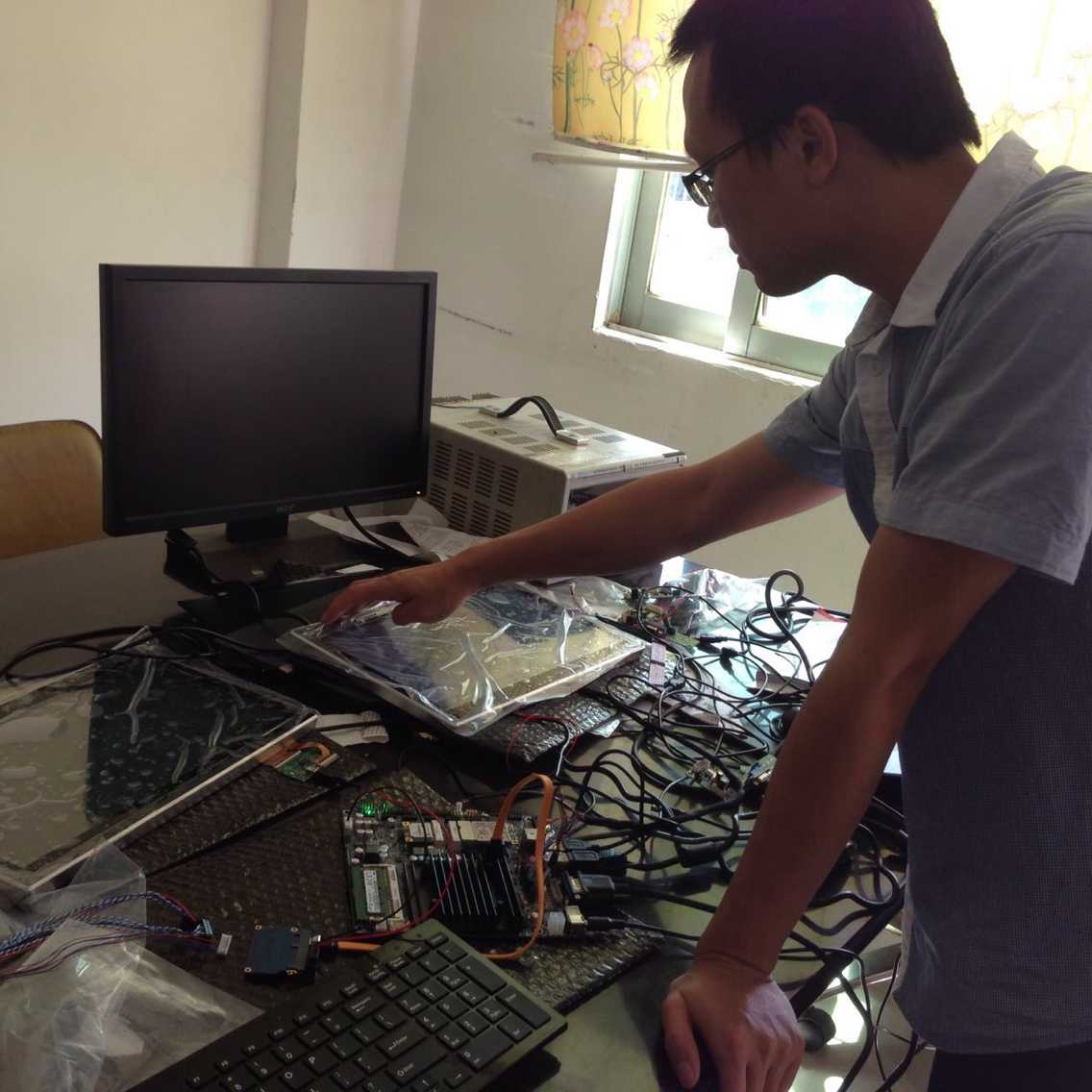 工控触摸显现屏 工控触摸显现屏