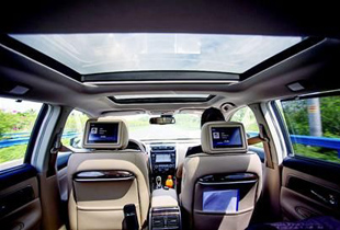 车载头枕类触摸显现屏案例